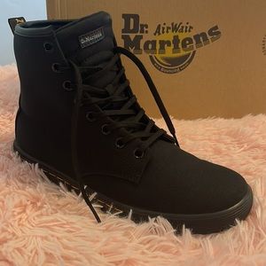 Dr.Martens ||SHERIDAN WOMEN'S CANVAS CASUAL BOOTS||